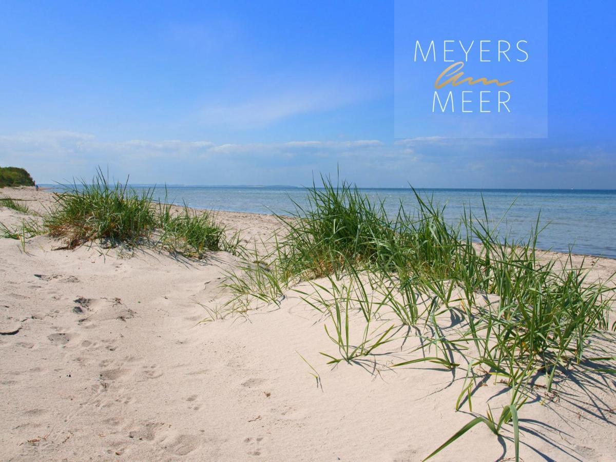 Schwarzes Holzferienhaus Mit Sauna In Zierow -- Sonneneck -- 500M Zum Ostsee-Strand, 4 - 6 Personen المظهر الخارجي الصورة