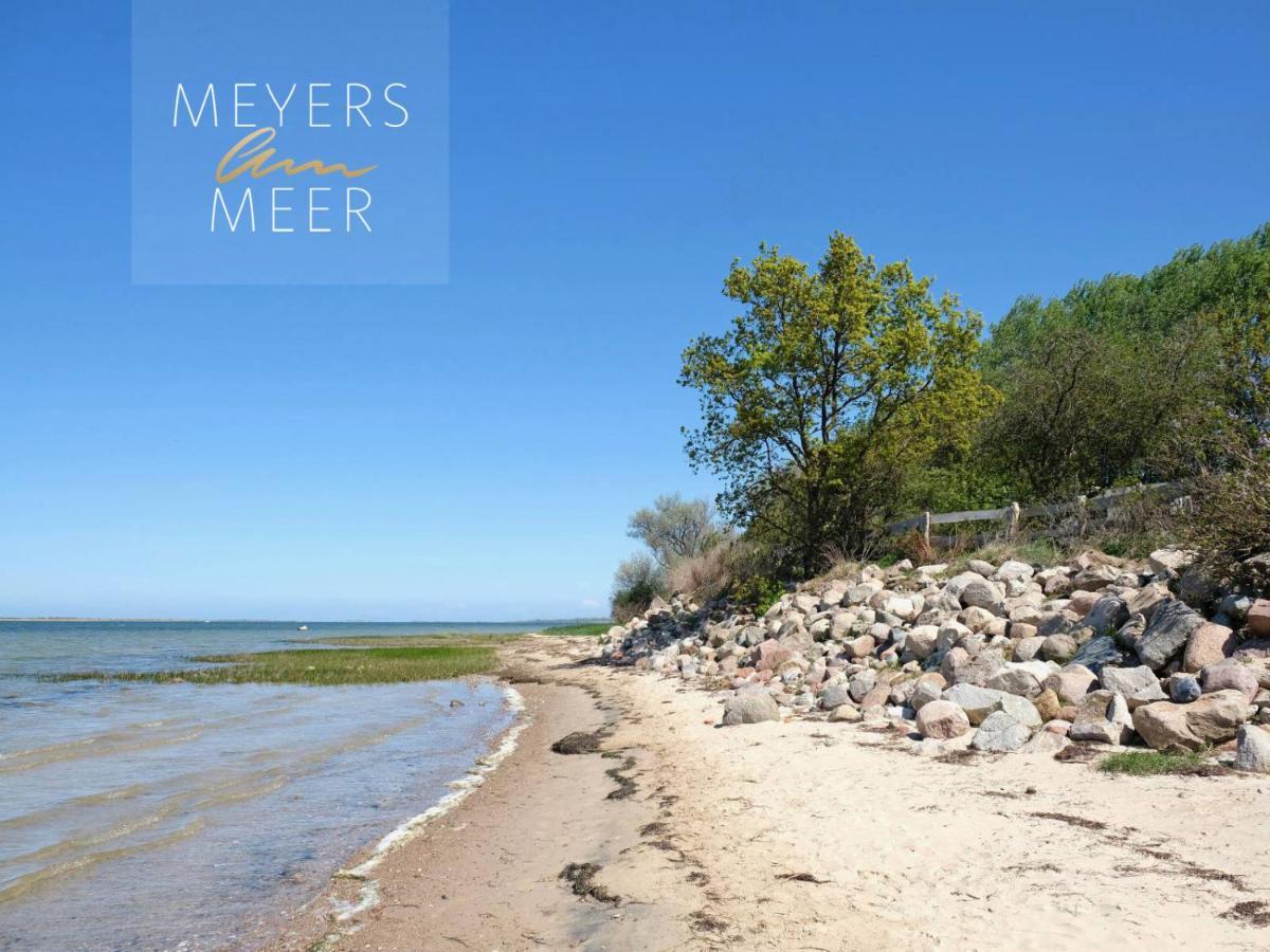 Schwarzes Holzferienhaus Mit Sauna In Zierow -- Sonneneck -- 500M Zum Ostsee-Strand, 4 - 6 Personen المظهر الخارجي الصورة